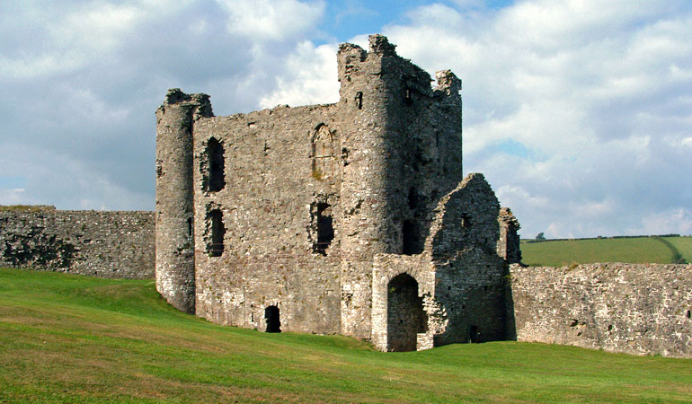 Llansteffan Castle